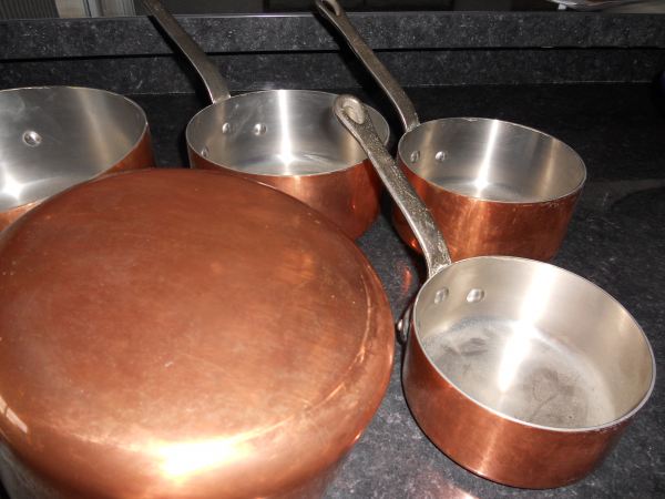 5 casseroles en cuivre étamé