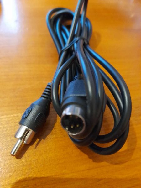 Cable adaptateur 1 rca male vers 1 s video femelle