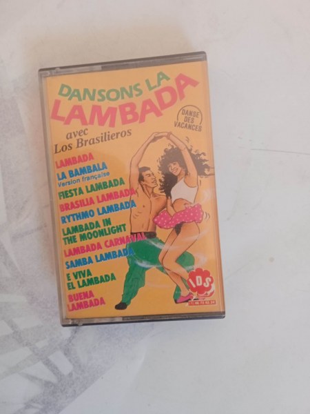 Cassette audio " dansons la lambada "