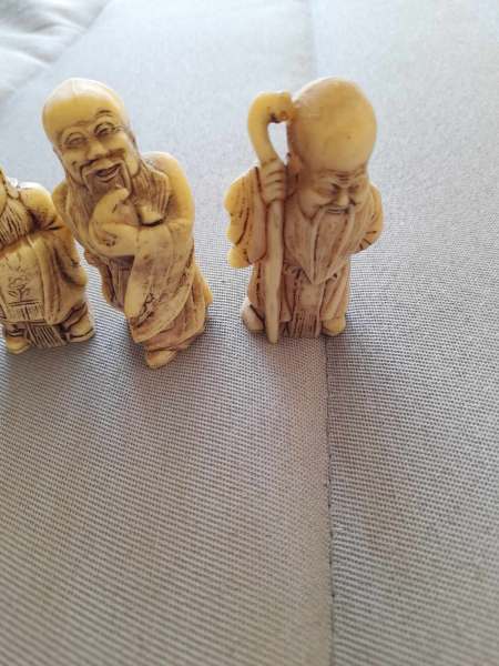Annonce Lot de 4 figurines  - bouddhas rieurs