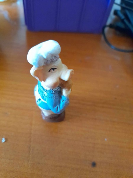 Miniature -petite figurine cochon en céramique pas cher