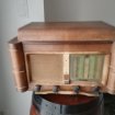 Radio ancienne à lampe avec pic-up marque sonolor