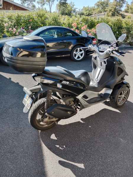 Scooter 3 roues piaggio mp3 pas cher