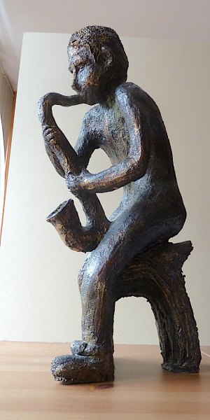 Sculpture signée "le joueur de saxophone"