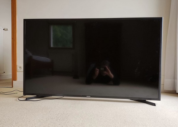 Télévision samsung 123 cm