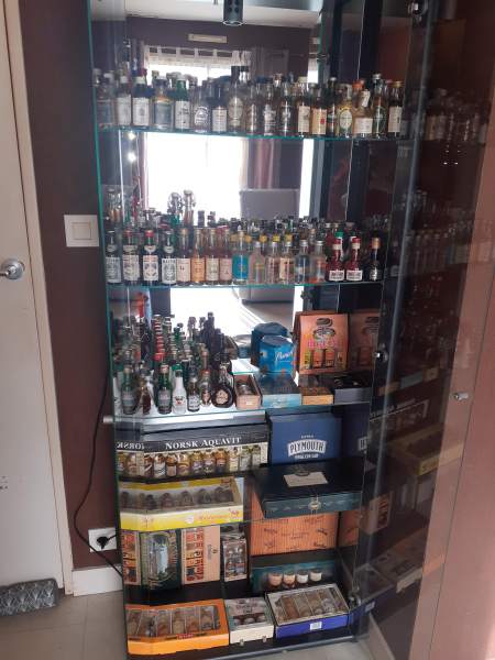Vente Vend collection mignonettes alcool