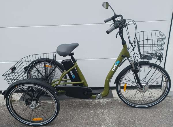 Vends tricycle Électrique cyclo2 confort26+
