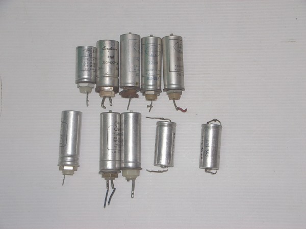 1 lot de 10 condensateurs 16 - 32 -50 mf