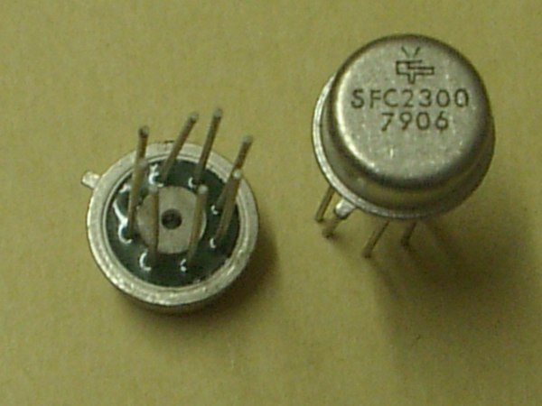 1 lot de 10 circuits intégrés neufs scf 2300