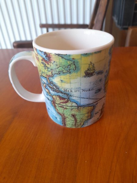 1 mug map monde " cardely 's globe "