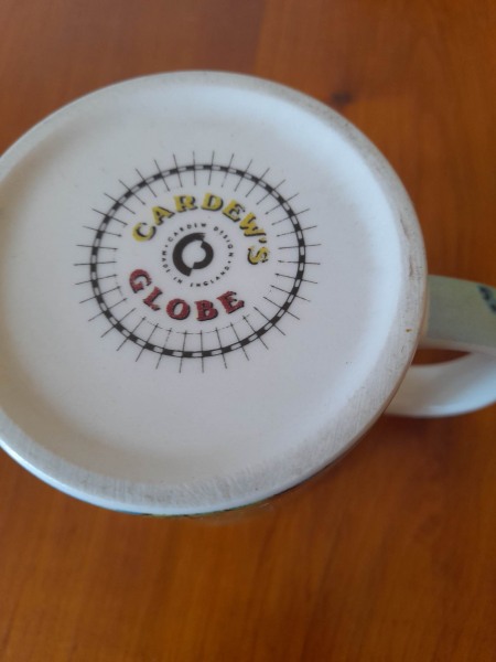 Annonce 1 mug map monde " cardely 's globe "