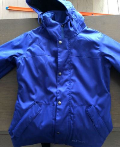 120€ snowboard jacket capuche