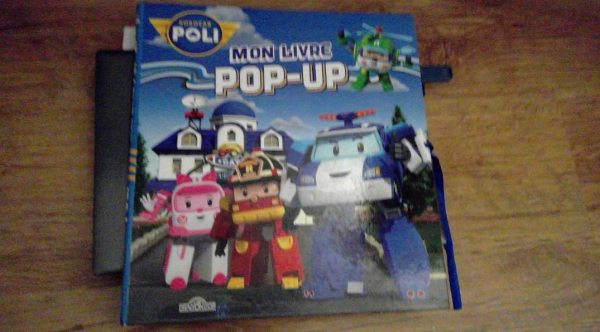 12€ mon livre pop up robocar poli