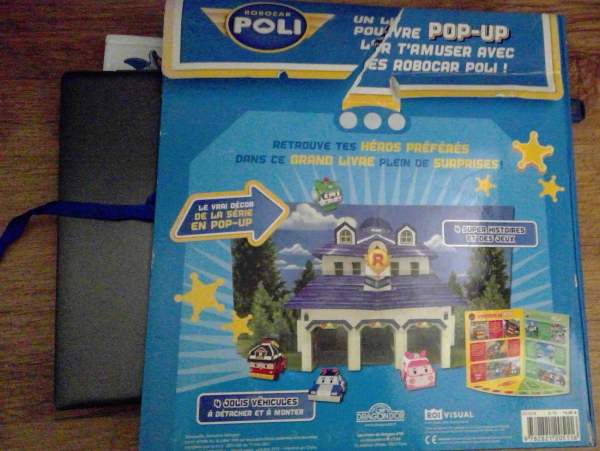 Vente 12€ mon livre pop up robocar poli