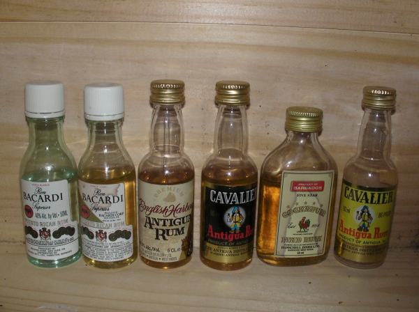 14 mignonnettes rhum