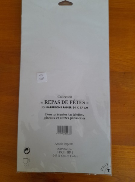 Vente 15 napperons papier rectangulaire 34 x 17 cm