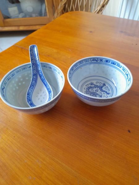 2 bols chinois et 1 cuillère chinoise en porcelain pas cher