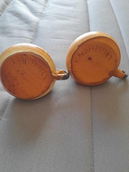 Annonce 2 bougeoirs en terre cuite - sign&eacute;s