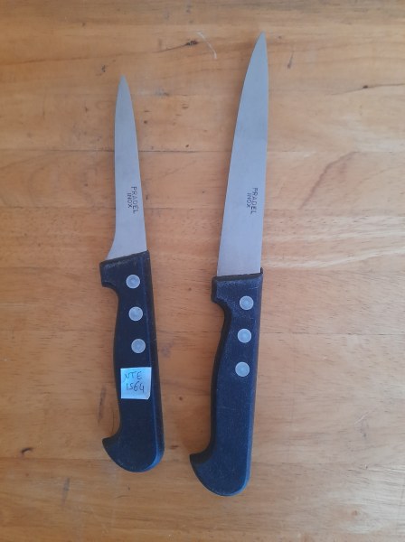 2 couteaux de cuisine pradel