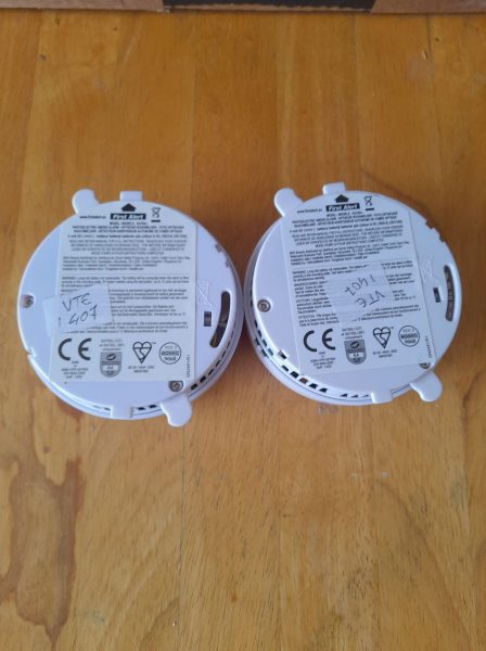 Vente 2 détecteurs de fumée first alert