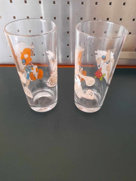 Annonce 2 grands verres boule et bill