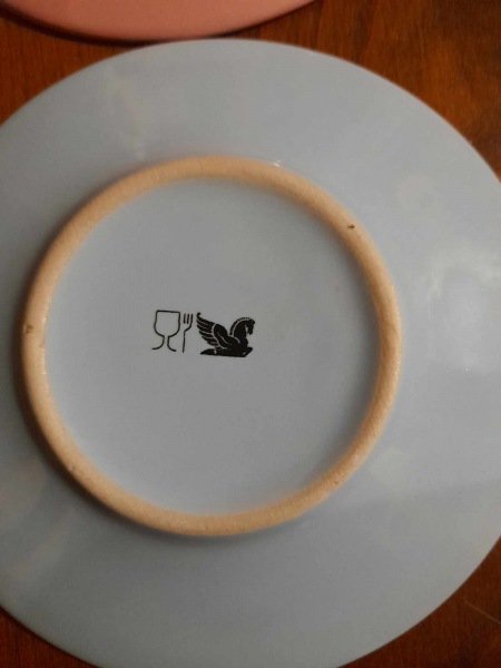 Vente 2 sous tasses couleurs pastels et liseret doré