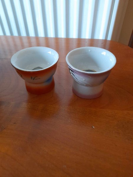 2 verres a sake avec femme nue - hommes nu -