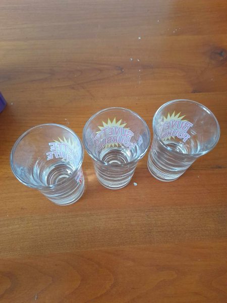 Annonce 3 verres shooter en verres " buvette poursuite"