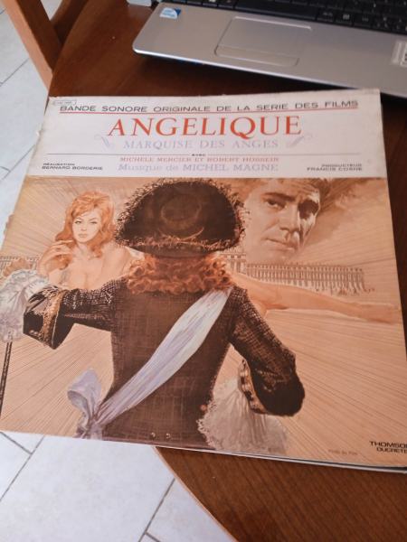 33 t "ang&eacute;lique "