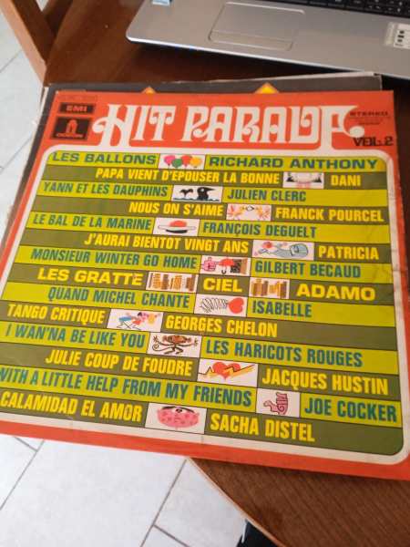 33 t " hit parade vol.2 "