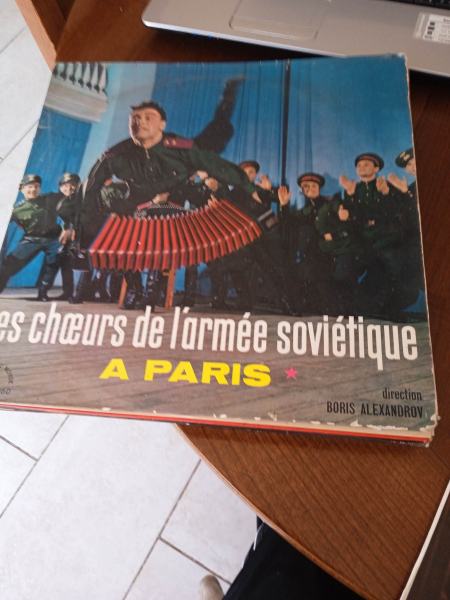 33 t " les choeurs de l'arm&eacute;e sovi&eacute;tique"