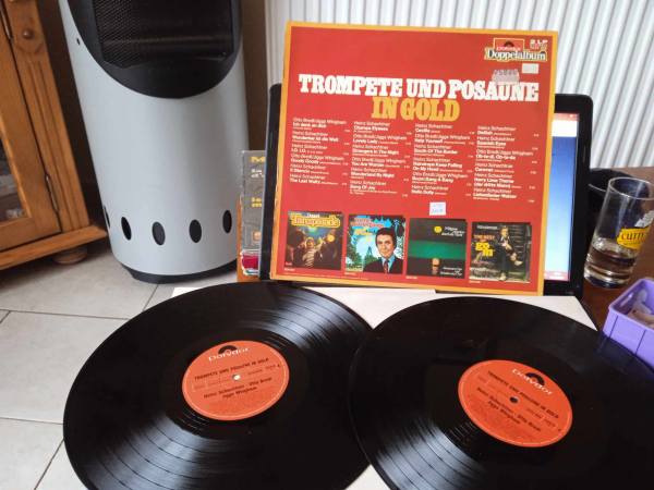 Vente 33t " trompete und posaume in gold "