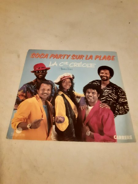 45 t la compagnie cr&eacute;ole "soca party sur vla plage