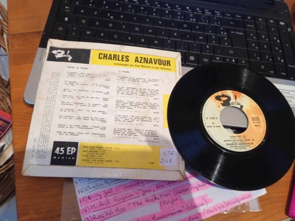 Vente 45t " charles aznavour "