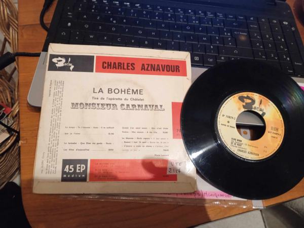 Vente 45t " charles aznavour "