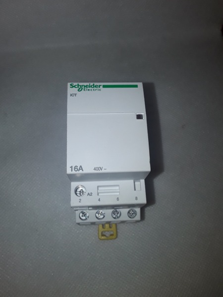 Vente A9c22814 - contacteur t&eacute;trapolaire - 4no - 16a -