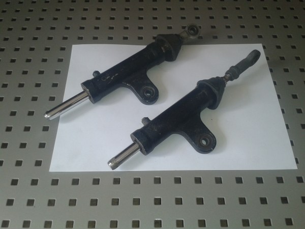 Vente Amortisseur de dir&eacute;ction suzuki 750 gsxr srad 1998