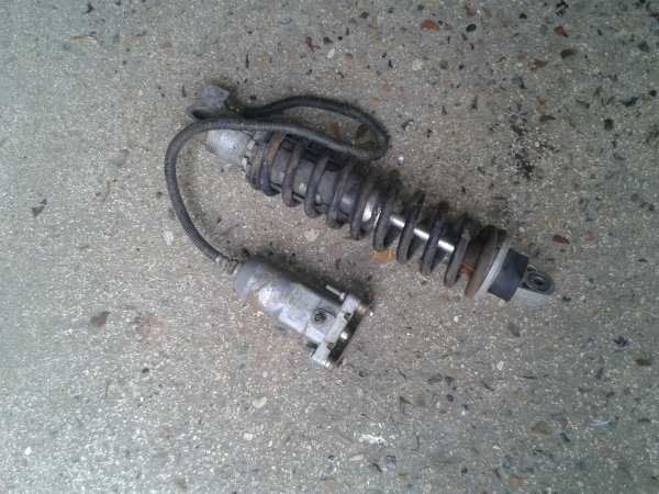 Vente Amortisseur suzuki 175 pe 1981