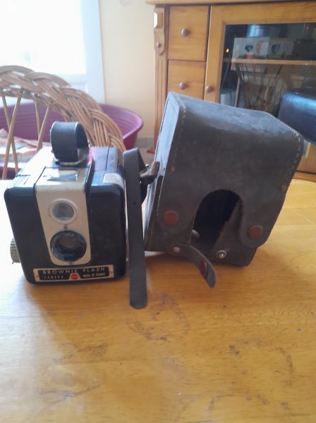 Ancien appareil photo brownie kodak flash caméra