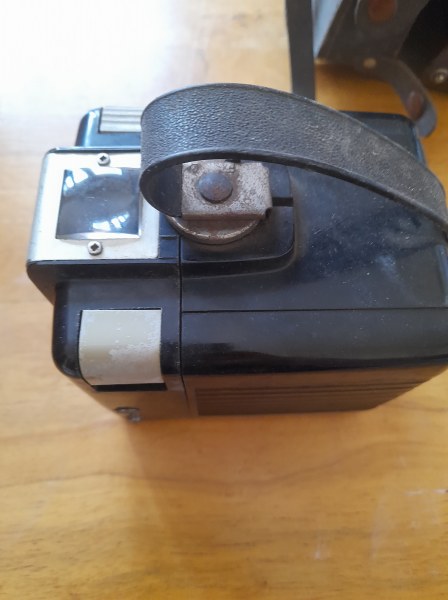 Annonce Ancien appareil photo brownie kodak flash cam&eacute;ra