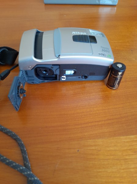 Vente Ancien appareil photo novis 160 i