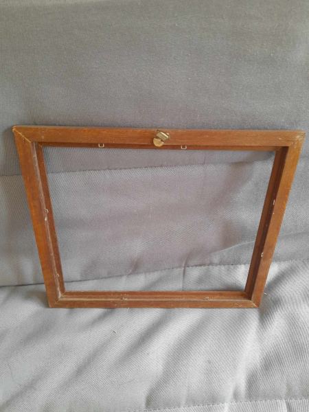 Vente Ancien cadre en bois moulé 24 x 20 cm
