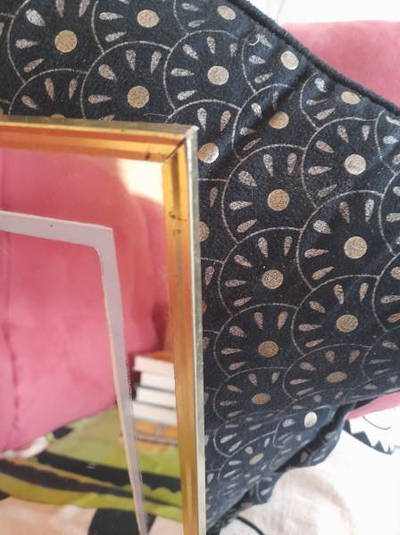 Annonce Ancien cadre miroir femme ann&eacute;e 40/50 -