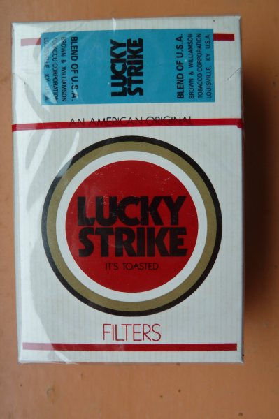 Vente Ancien paquet cigarettes lucky strike