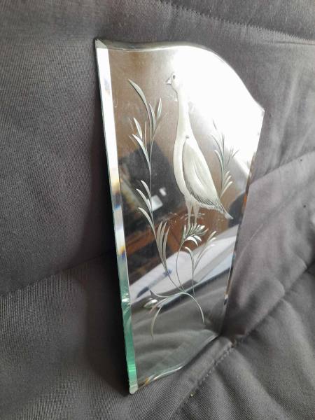 Vente Ancien petit miroir cisel&eacute; - oiseau -