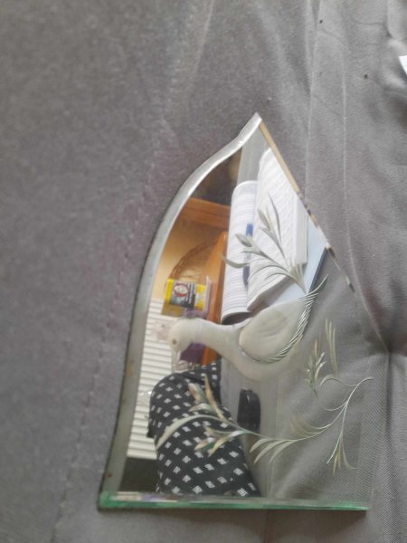 Ancien petit miroir cisel&eacute; - oiseau - pas cher