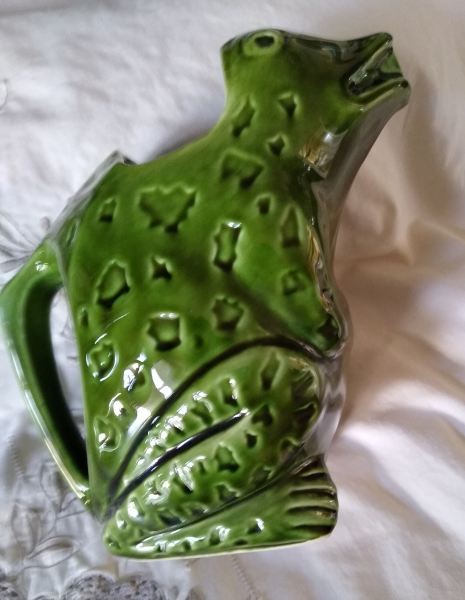 Ancien pichet grenouille l'h&eacute;ritier guyot dijon pas cher