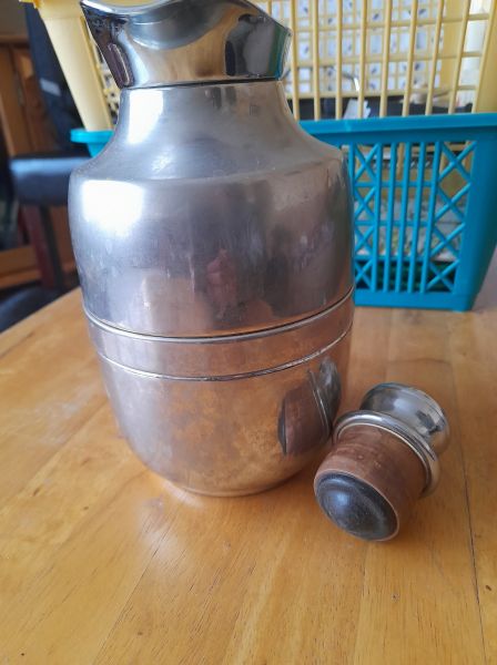 Annonce Ancien pichet isotherme en inox