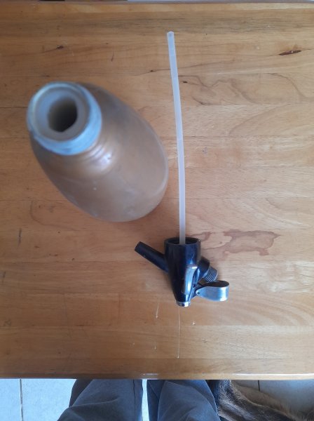 Annonce Ancien syphon couleur champagne