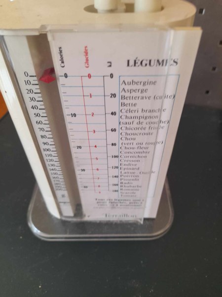 Vente Ancienne balance de cuisine diéthétique téraillon